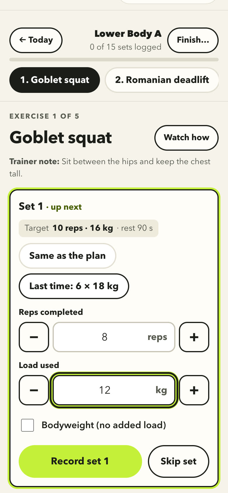 The client’s workout screen: target 10 reps at 16 kilograms, with fields for reps completed and load used, and a Skip set button.